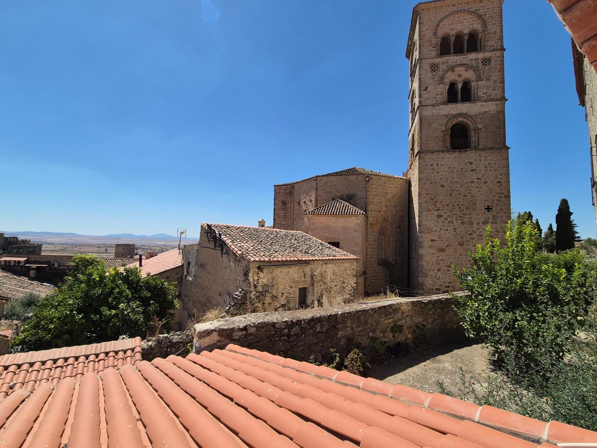 Grupo Garcia De Paredes Apartamentos Turisticos تروخيو المظهر الخارجي الصورة